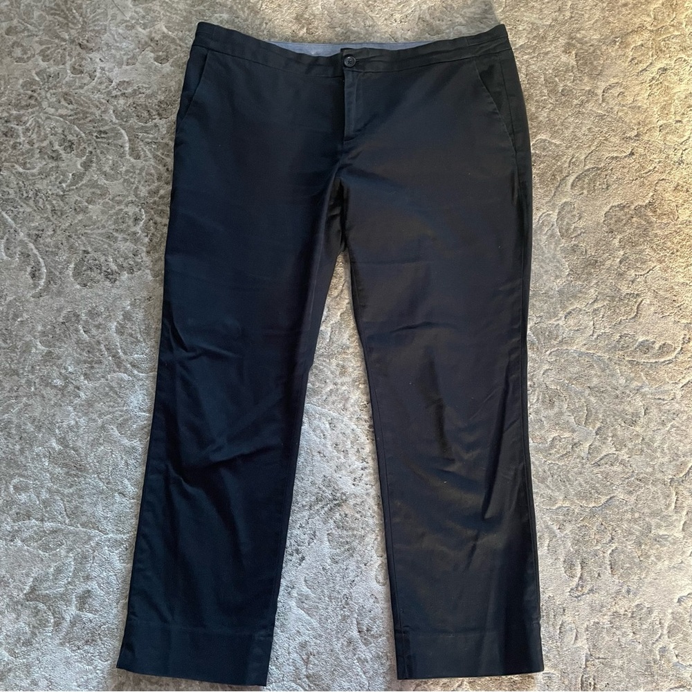 Banana Republic factory women’s Hampton fit sz 12 cropped black pants